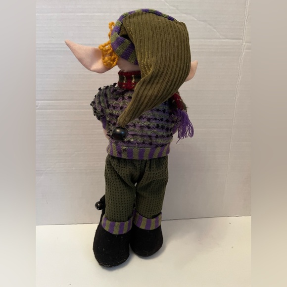 15” Plush Christmas Decor Elf With Heart - Picture 4 of 5